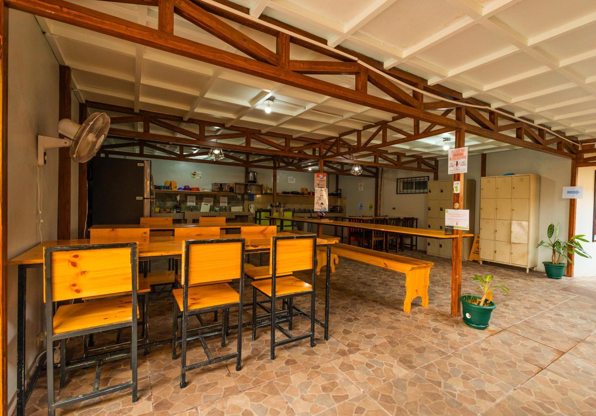 Arenal Sloth Hostel La Fortuna Εξωτερικό φωτογραφία